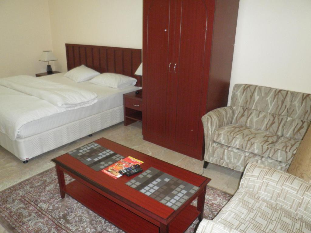 Hamasa Plaza Hotel Эль-Бурайми Номер фото